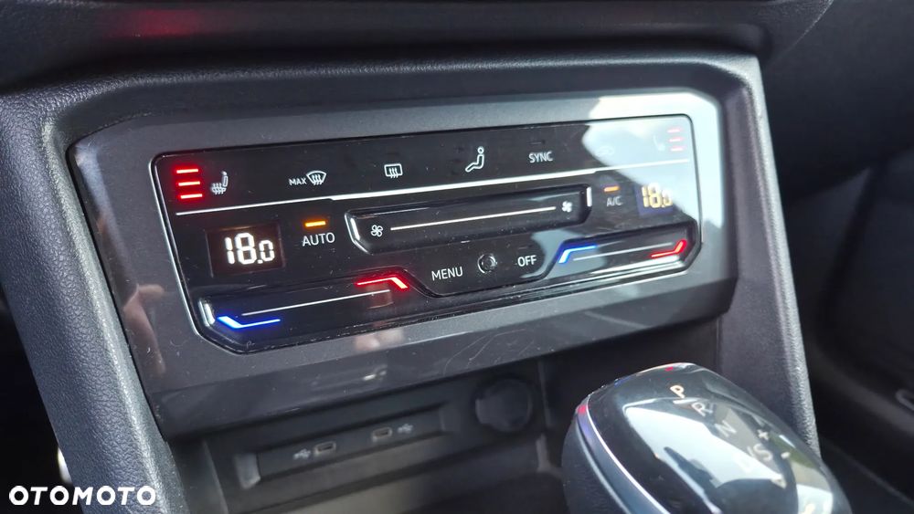 Volkswagen Tiguan Allspace 2.0 TDI R-Line DSG - 25