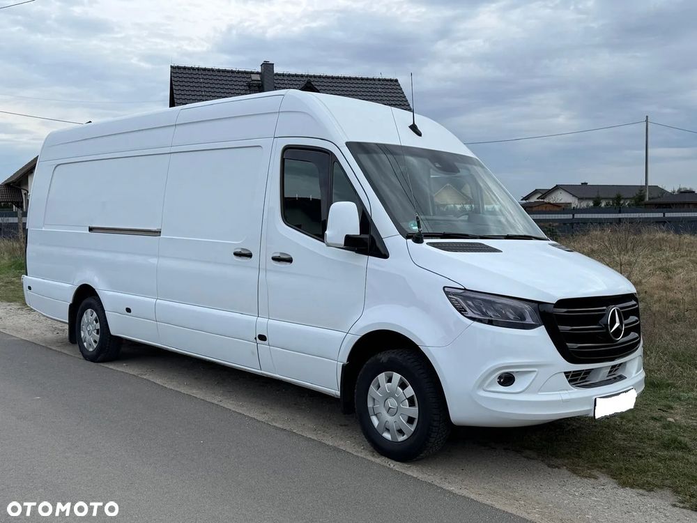 Mercedes-Benz Sprinter - 1