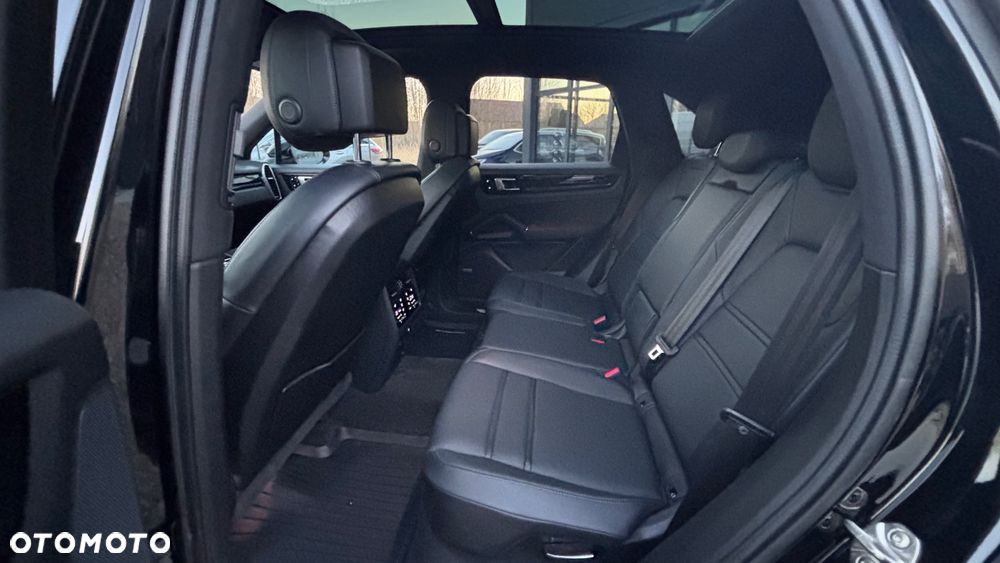 Porsche Cayenne S Platinum Edition - 19