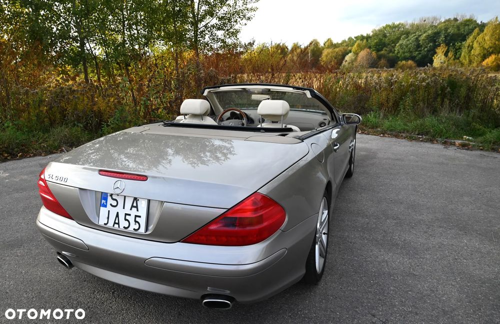 Mercedes-Benz SL - 22