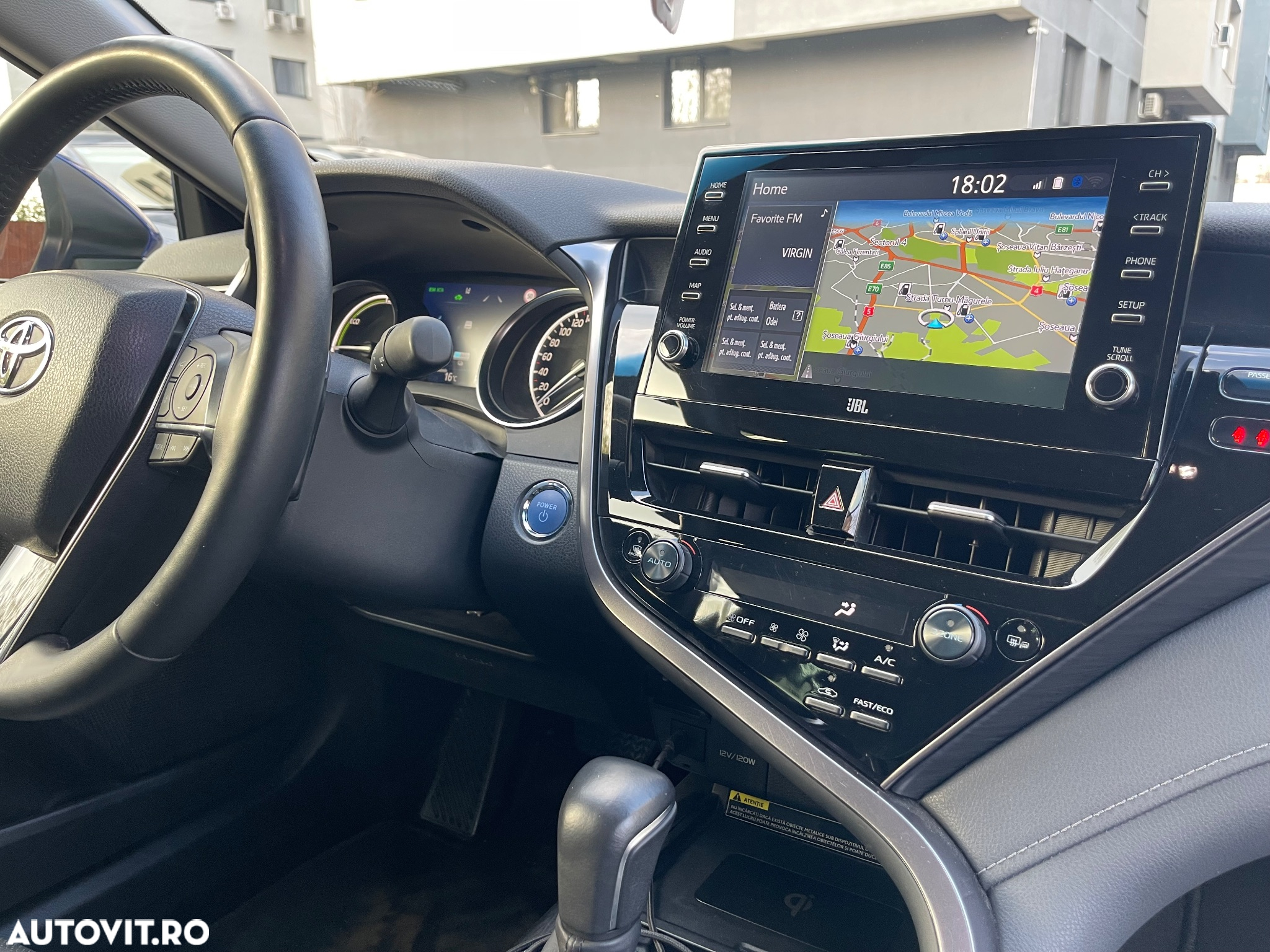 Toyota Camry 2.5 Hybrid Exclusive - 8