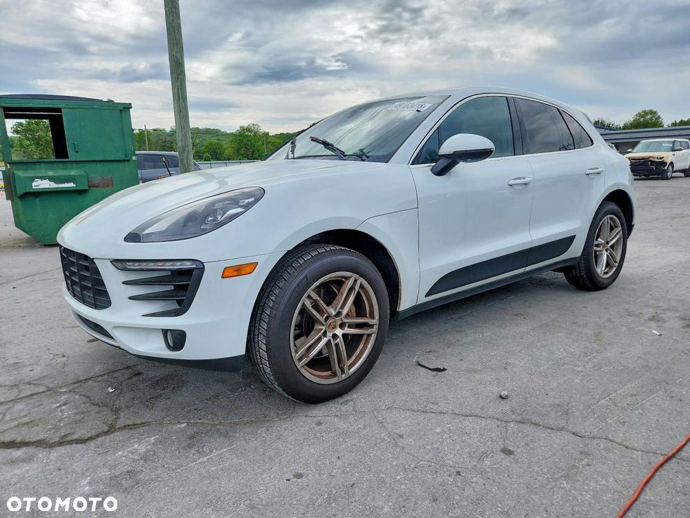 Porsche Macan - 3