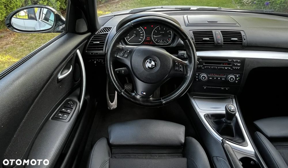 BMW Seria 1 116i - 13