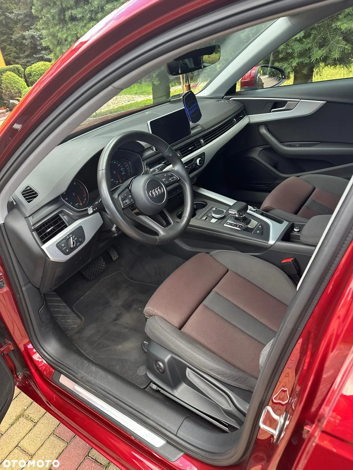 Audi A4 ver-1-4-tfsi-sport-s-tronic - 3