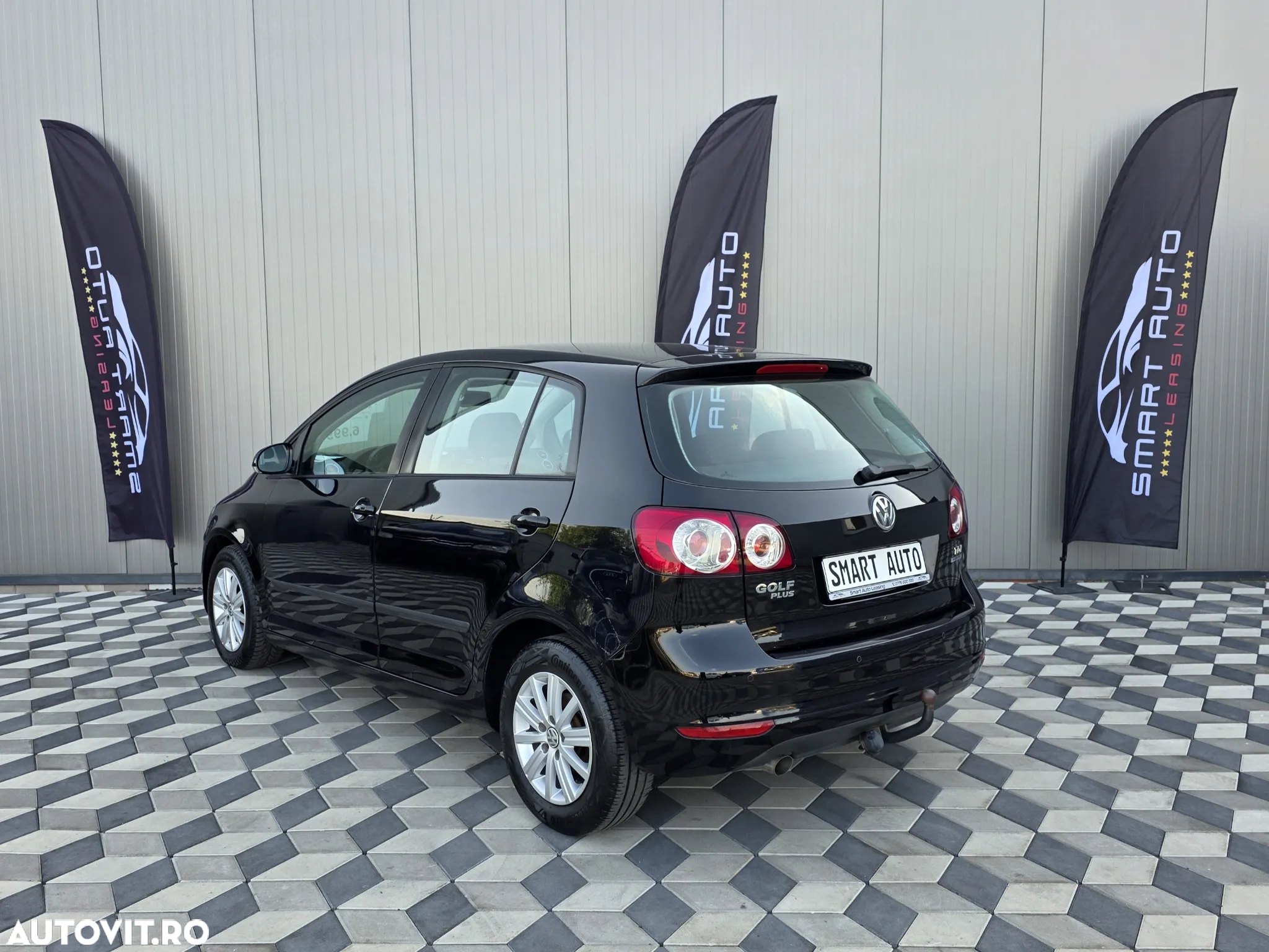 Volkswagen Golf Plus 1.6 TDI DPF BlueMotion Technology Comfortline - 3