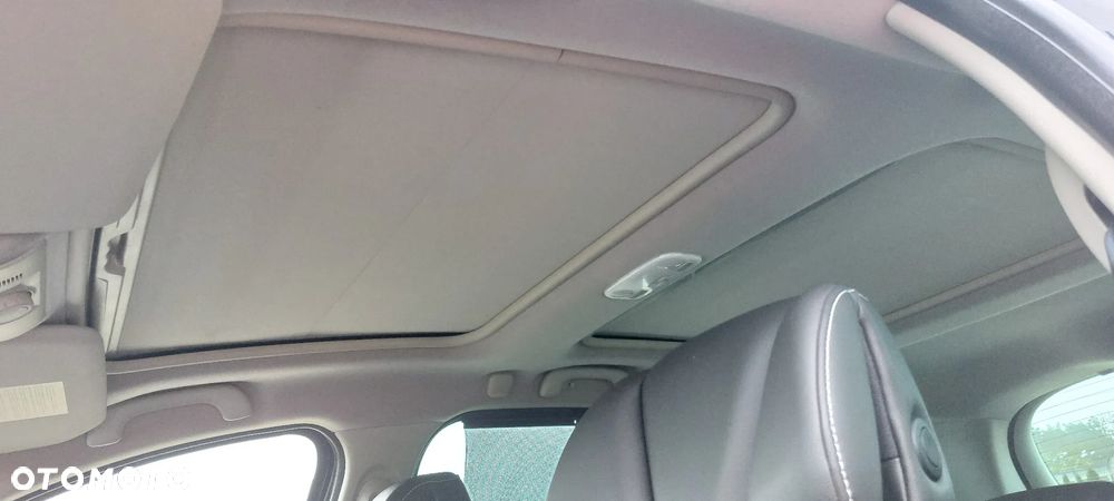 Renault Scenic dCi 160 Bose Edition - 19