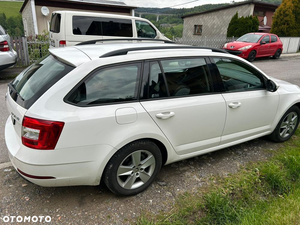 Skoda Octavia 1.6 TDI Ambition - 3