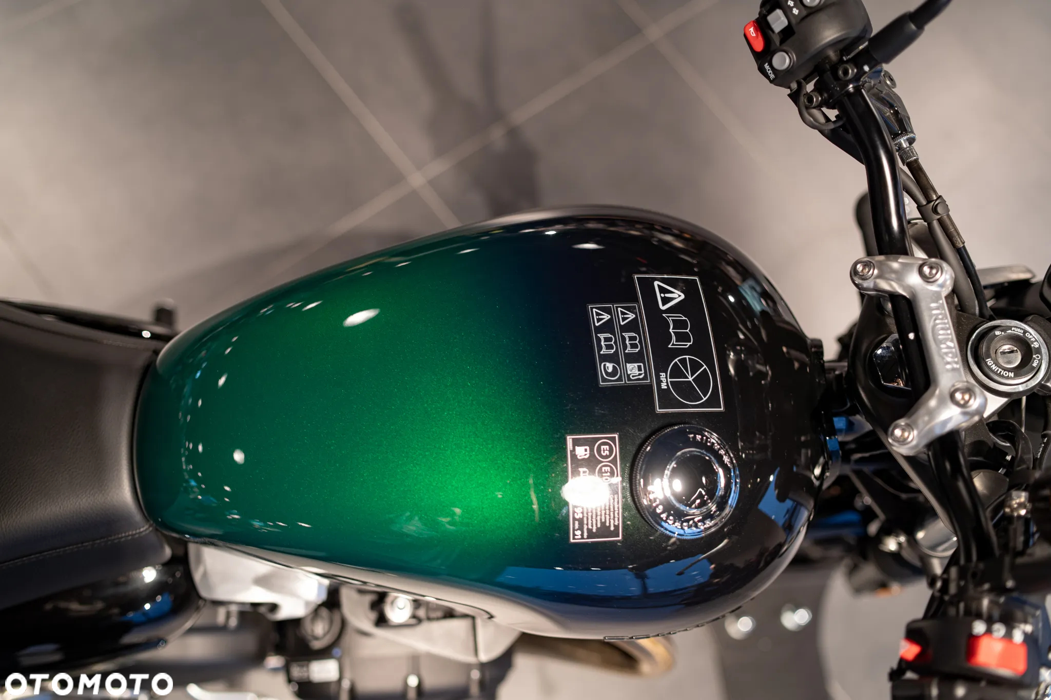 Triumph Speed Twin - 16