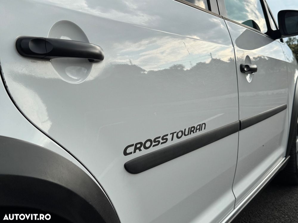 Volkswagen Touran Cross 1.6 TDI - 12
