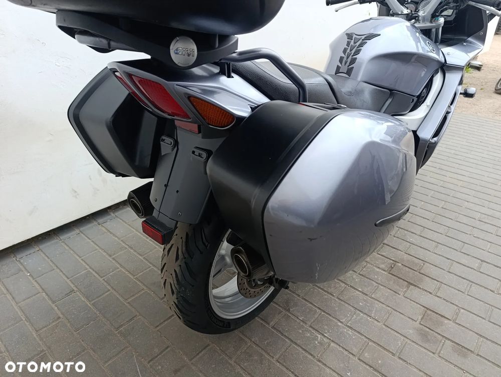 Yamaha FJR - 22
