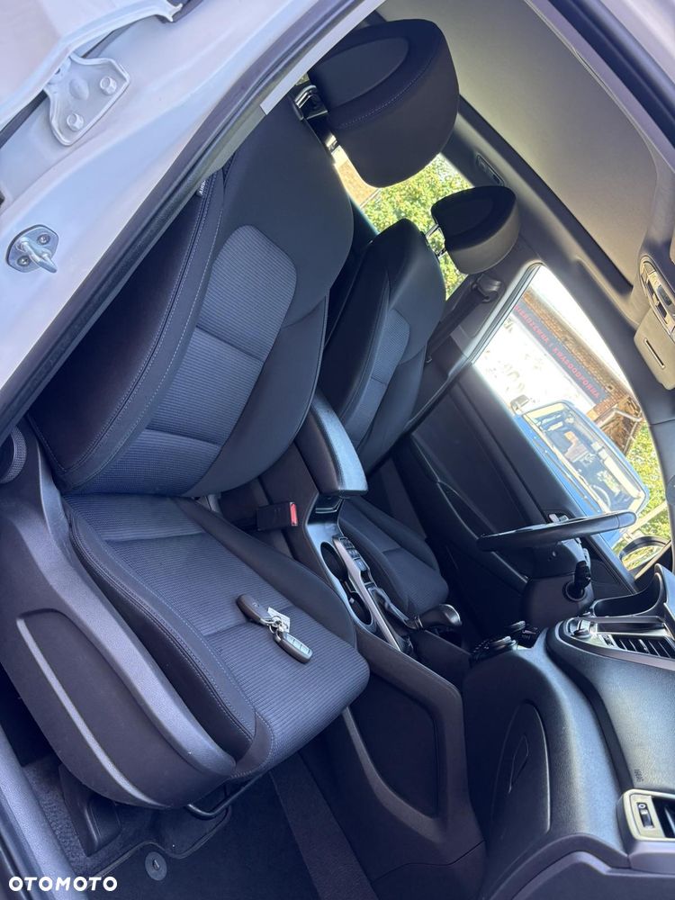Hyundai Tucson blue 1.7 CRDi 2WD DCT Premium - 28