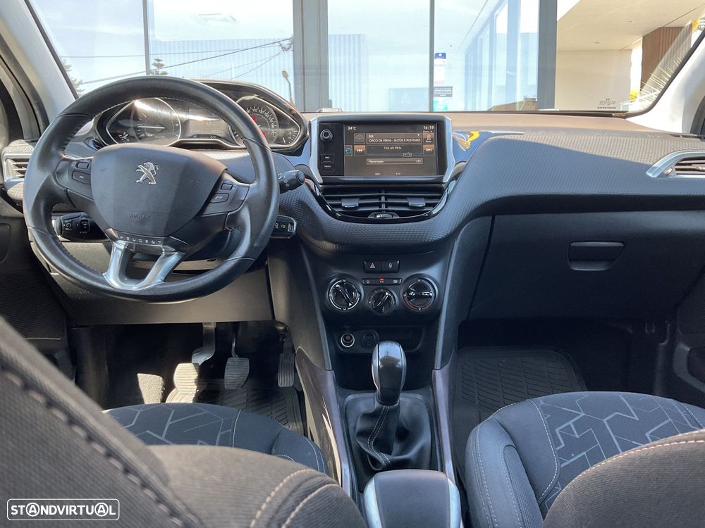 Peugeot 2008 1.2 PureTech Style - 25