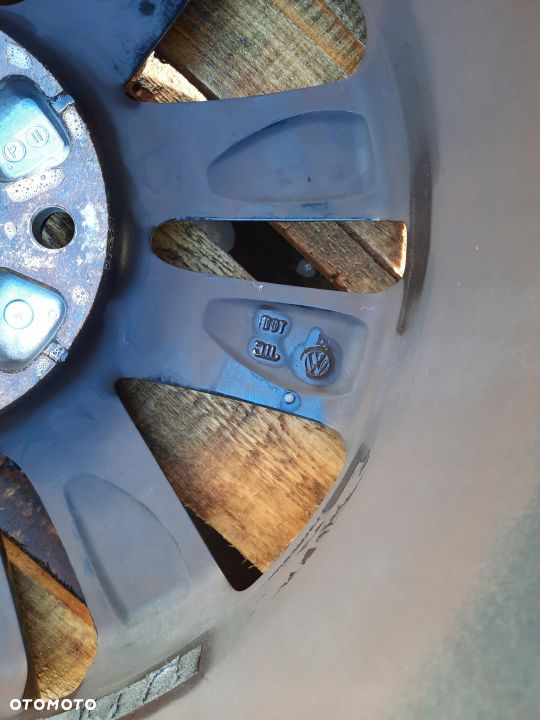 ORYG. VW TRANSPORTER MULTIVAN T5 T6 17 7E0 1859 - 3