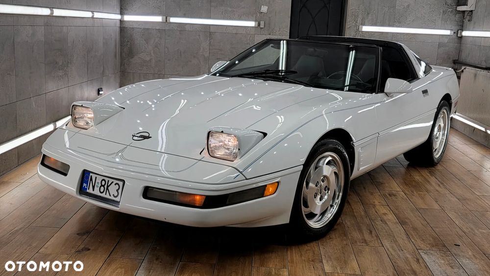 Chevrolet Corvette - 5