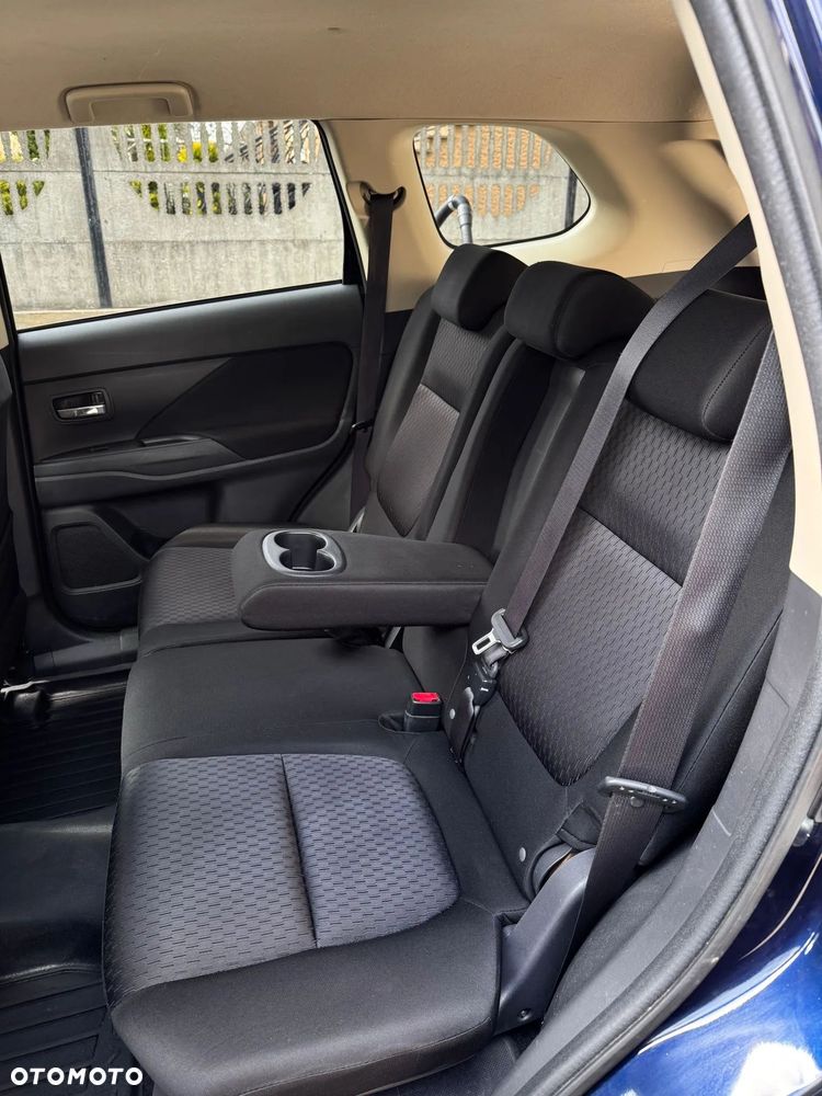 Mitsubishi Outlander 2.2 DID Instyle Navi - 5