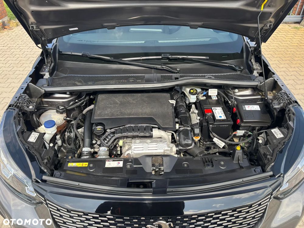 Peugeot 2008 PureTech 130 EAT8 Allure - 12