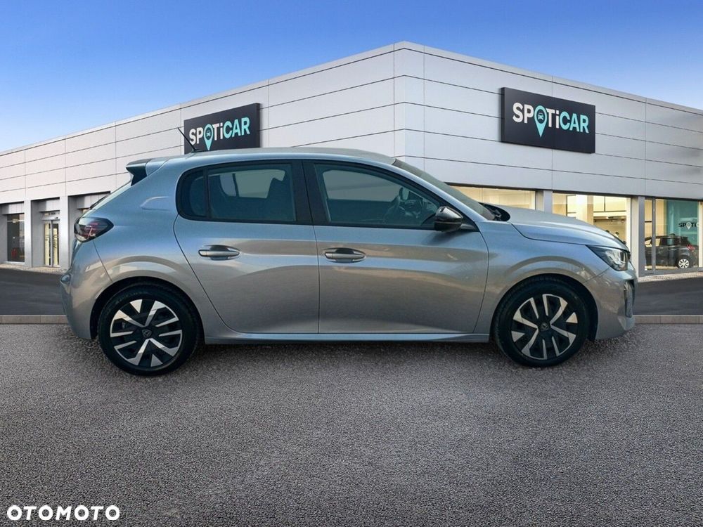 Peugeot 208 - 4