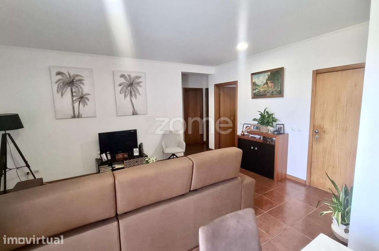 Apartamento T2 Remodelado - Rabo de Peixe - Grande imagem: 3/17