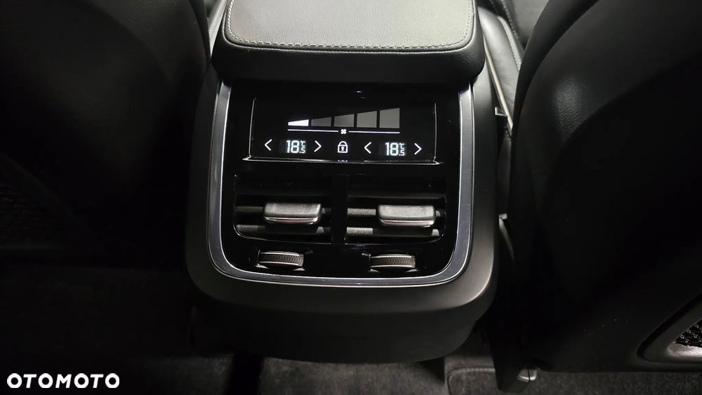 Volvo XC 90 B5 D AWD Geartronic RDesign - 17