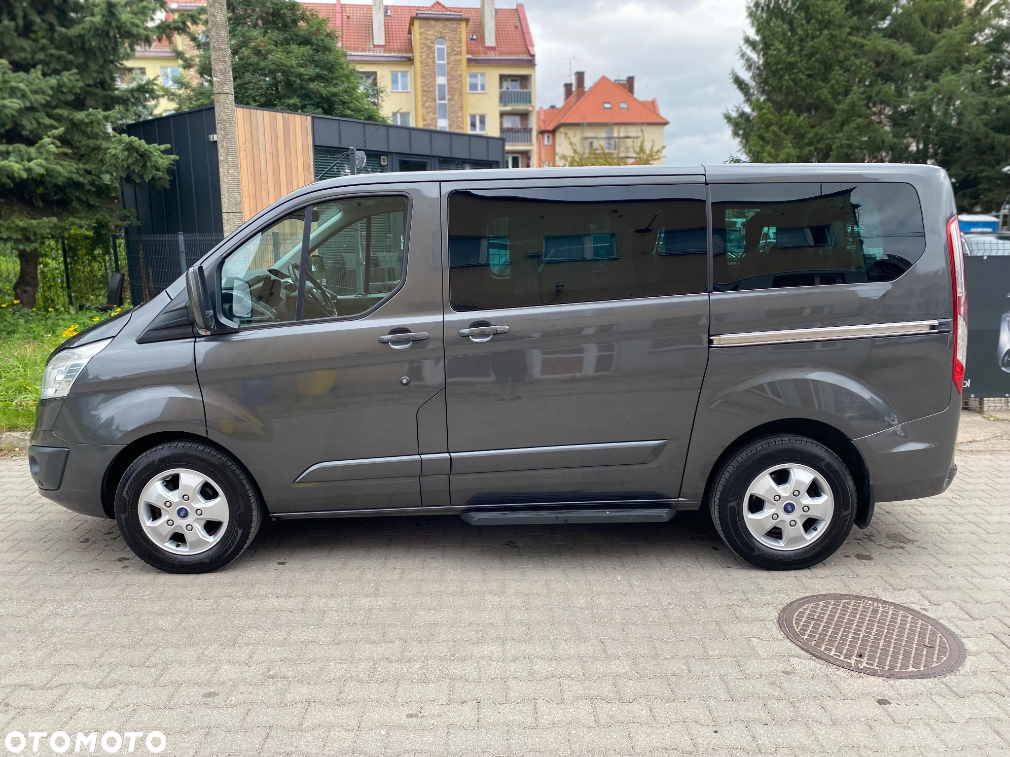 Ford Tourneo Custom 2.0 TDCi L1 Titanium - 8