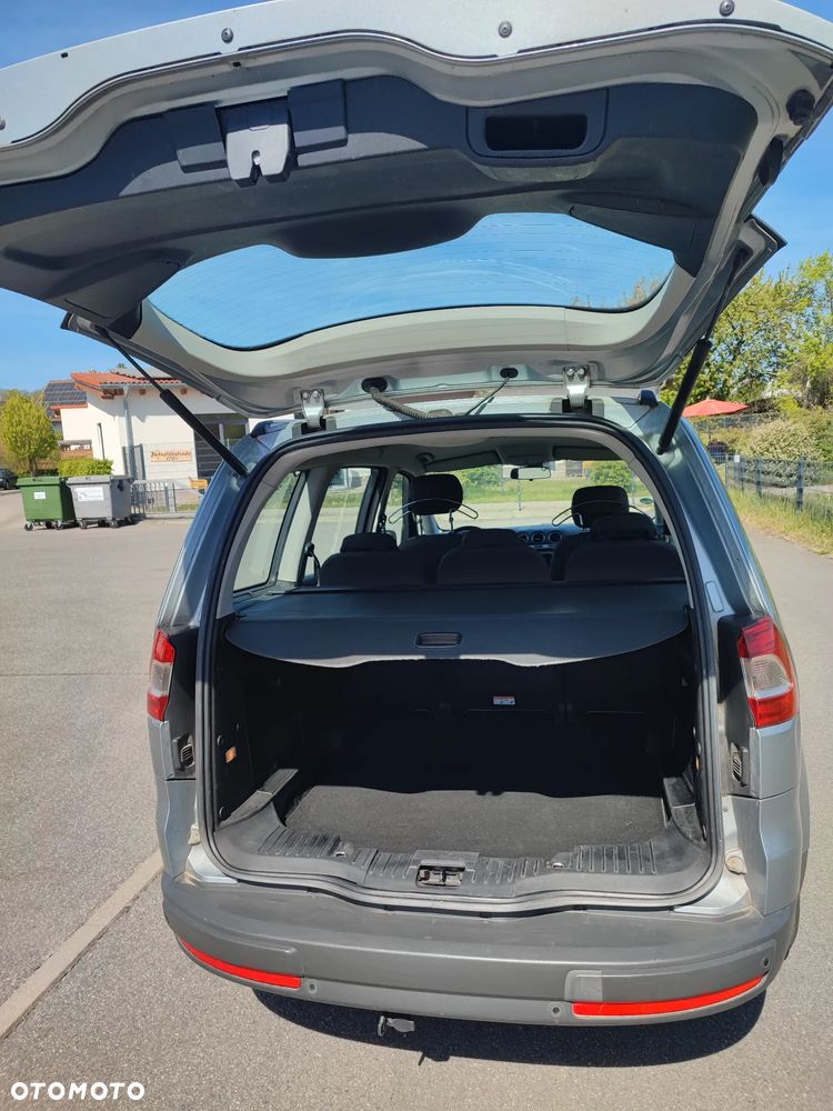 Ford Galaxy 2.0 TDCi Titanium - 12