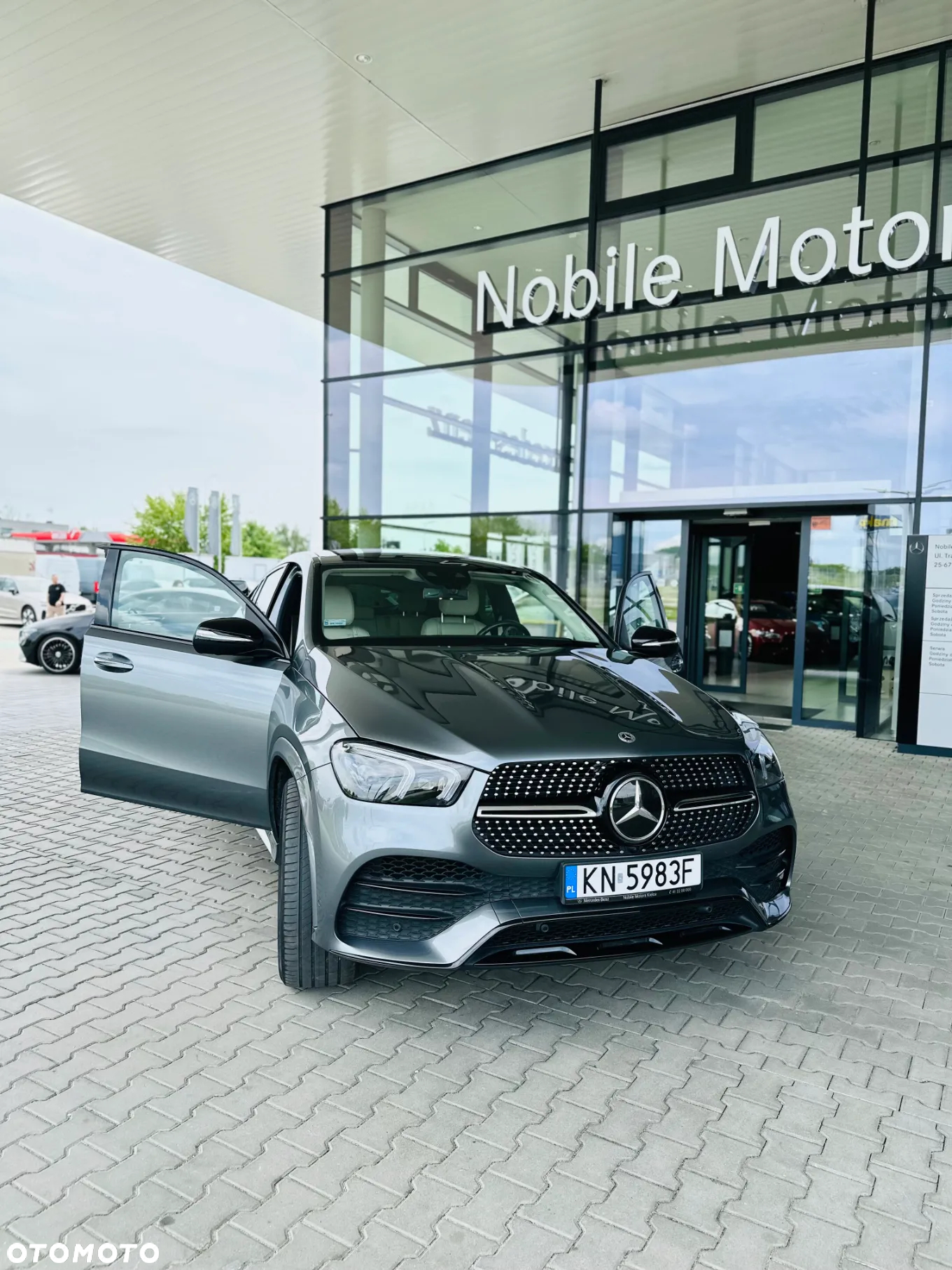 Mercedes-Benz GLE - 21