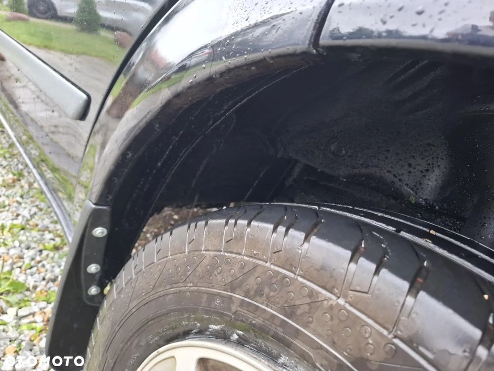 Ford Transit FT 350L - 25