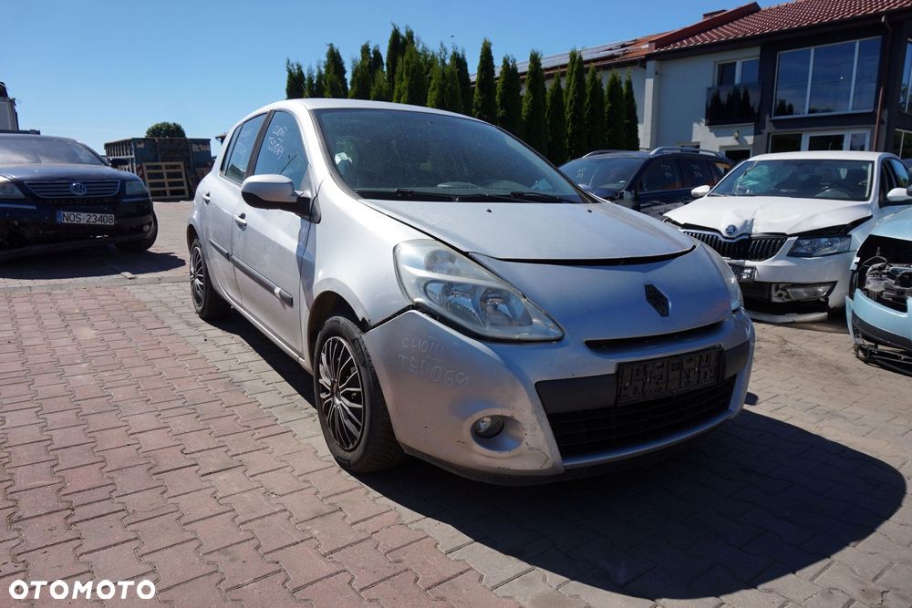 RENAULT CLIO III PH2 LIFT 5D HB 2009 TED69 1.2 16V D4F740 74KM JH3176 SREBRNY na części - 7
