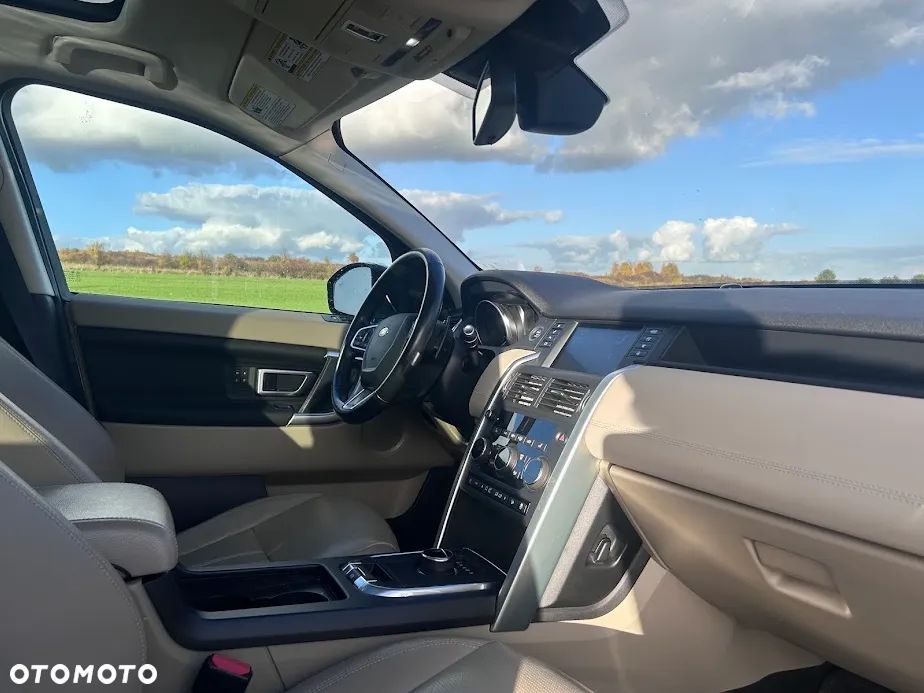 Land Rover Discovery Sport - 19