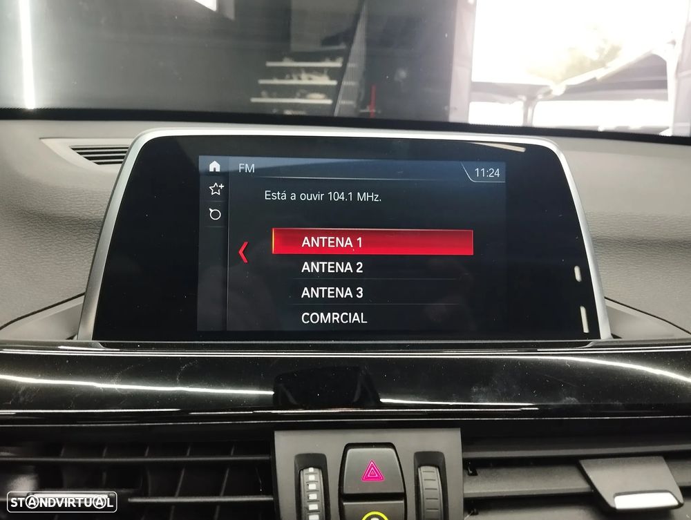 BMW X1 18 d sDrive Auto - 37