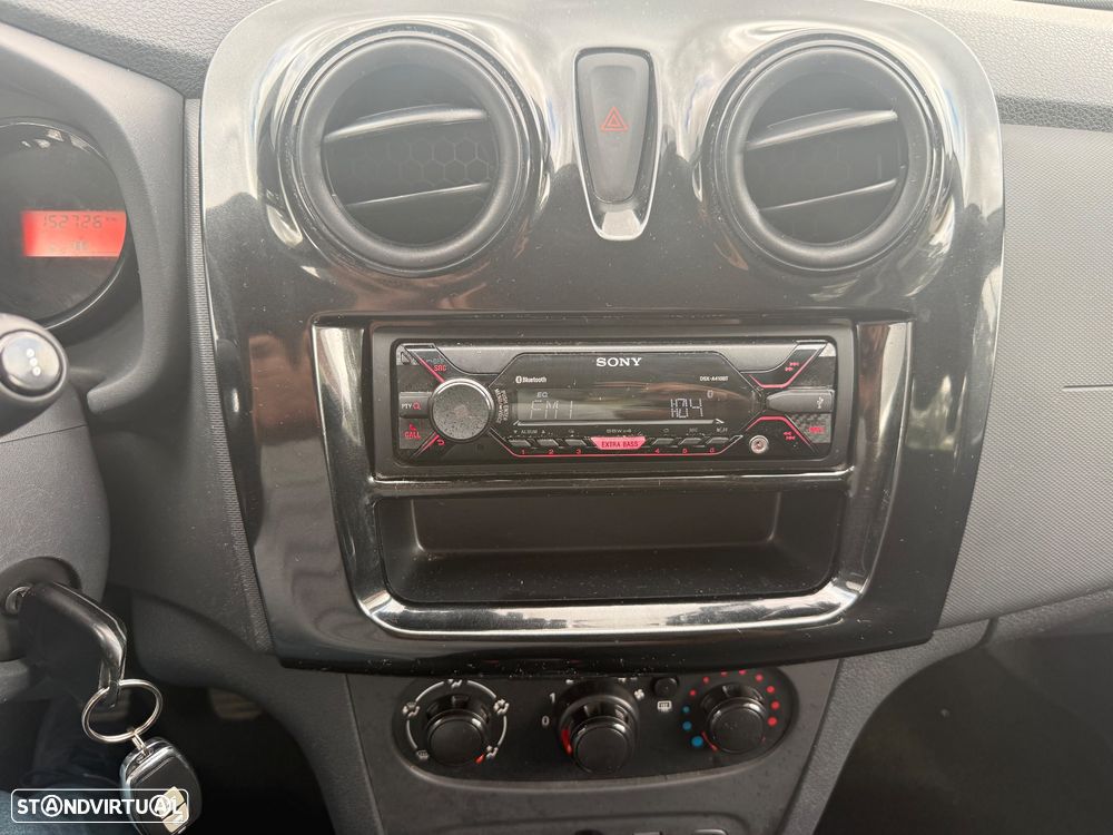 Dacia Sandero SCe 75 Ambiance - 11
