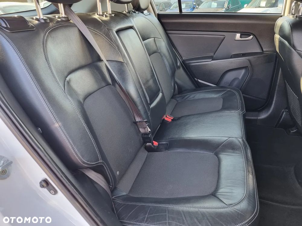 Kia Sportage 1.6 GDI L 2WD - 14