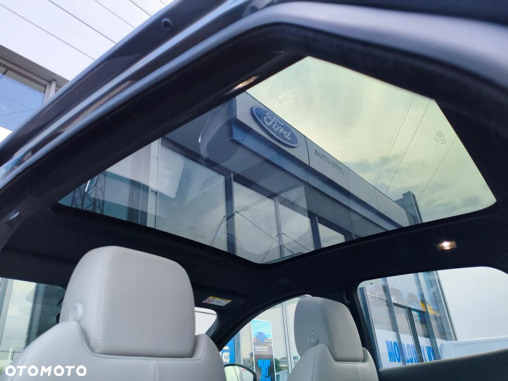 Jaguar E-Pace 2.0 i4D AWD R-Dynamic - 30