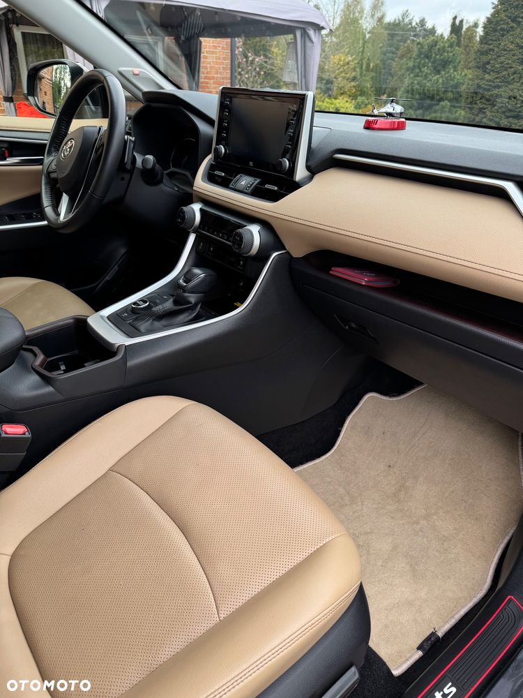 Toyota RAV4 - 3
