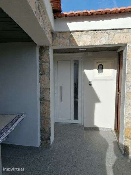 Casa restaurada t2 Penedono - Grande imagem: 3/12