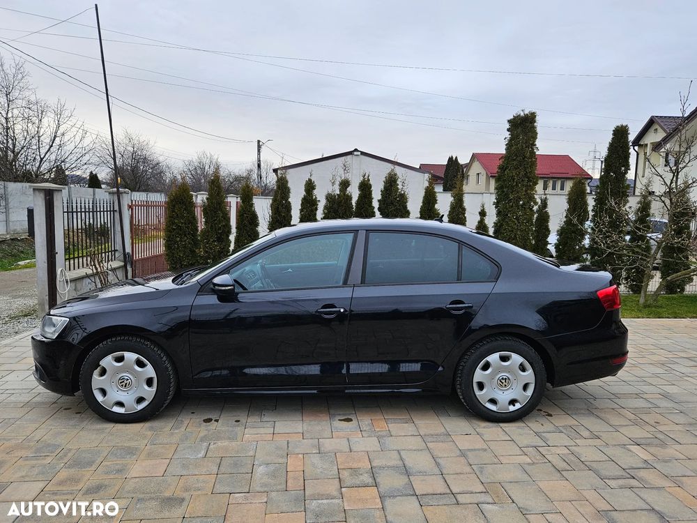Volkswagen Jetta 1.4 TSI Trendline DSG - 4