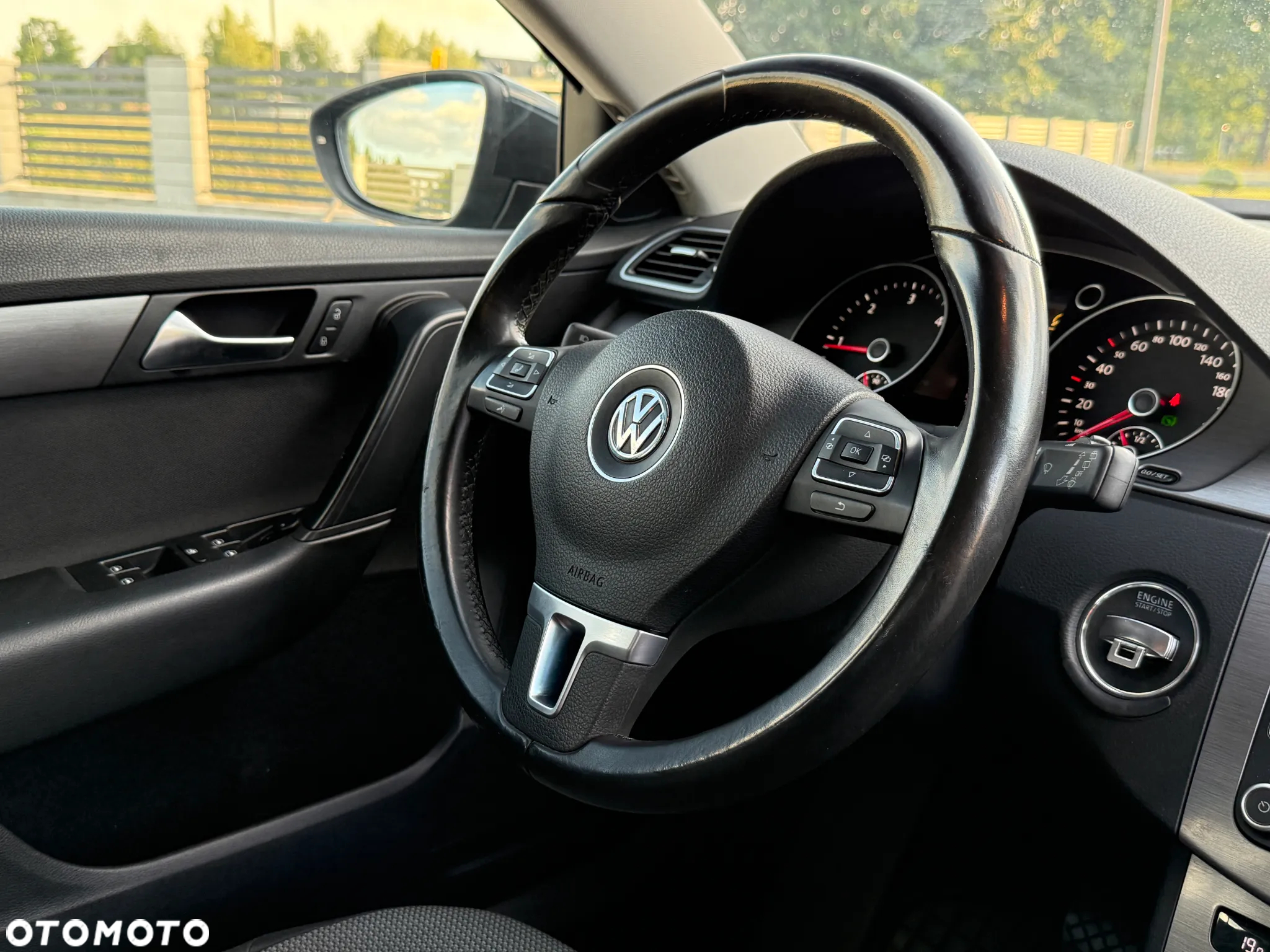 Volkswagen Passat 2.0 TDI Comfortline DSG - 25
