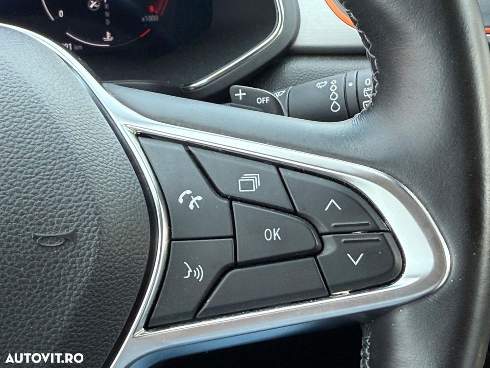 Renault Captur - 21