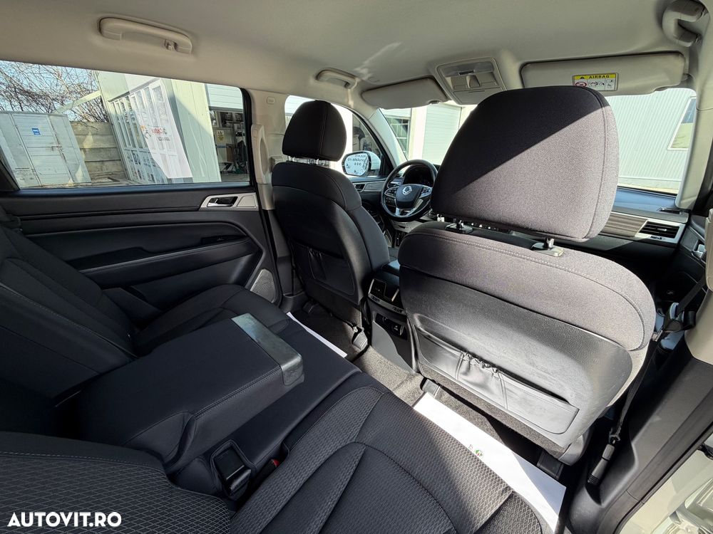 SsangYong REXTON 2.2 e-XDi 220 4WD Aut. Quartz - 24