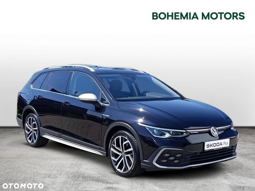 Volkswagen Golf - 8