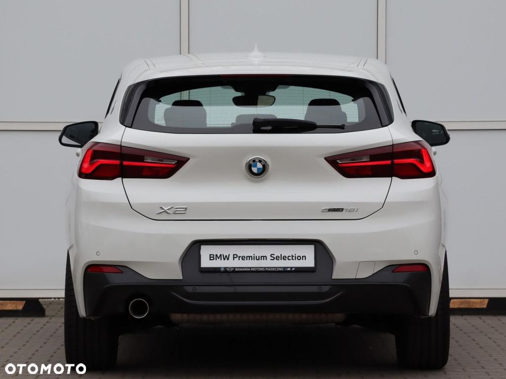 BMW X2 sDrive18i - 11