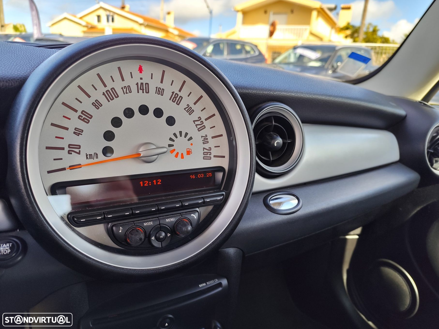 MINI 3 Portas Cooper D - 16
