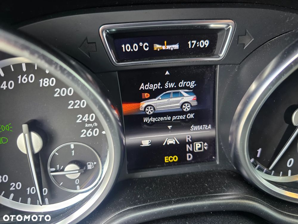 Mercedes-Benz ML - 22