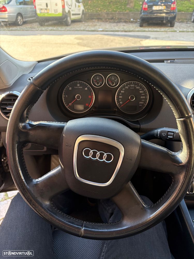 Audi A3 Sportback 1.6 TDI Attraction - 12