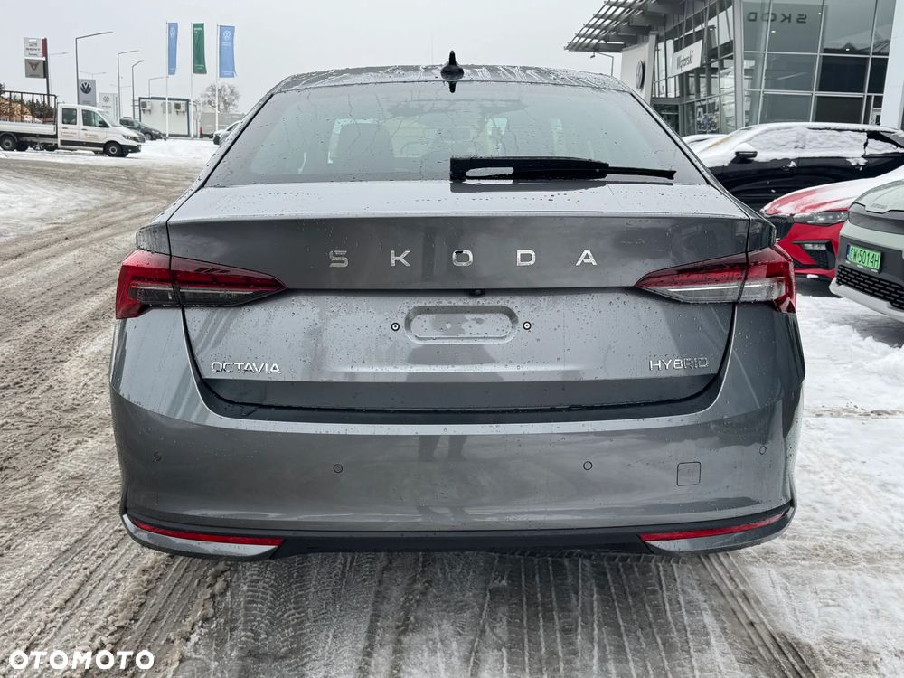 Skoda Octavia - 8