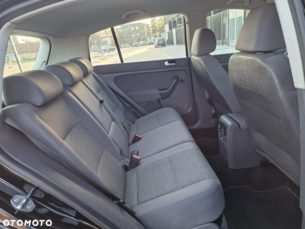 Volkswagen Golf Plus 1.9 TDI Edition - 23