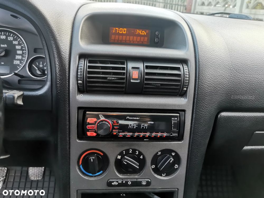Opel Astra 1.6 GL / Start - 9