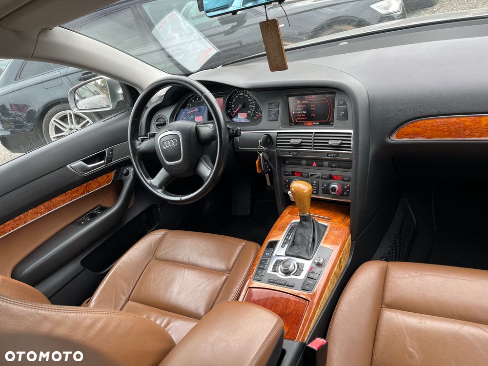 Audi A6 - 4