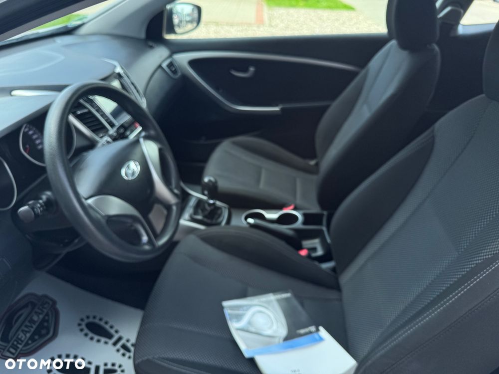 Hyundai i30 - 33