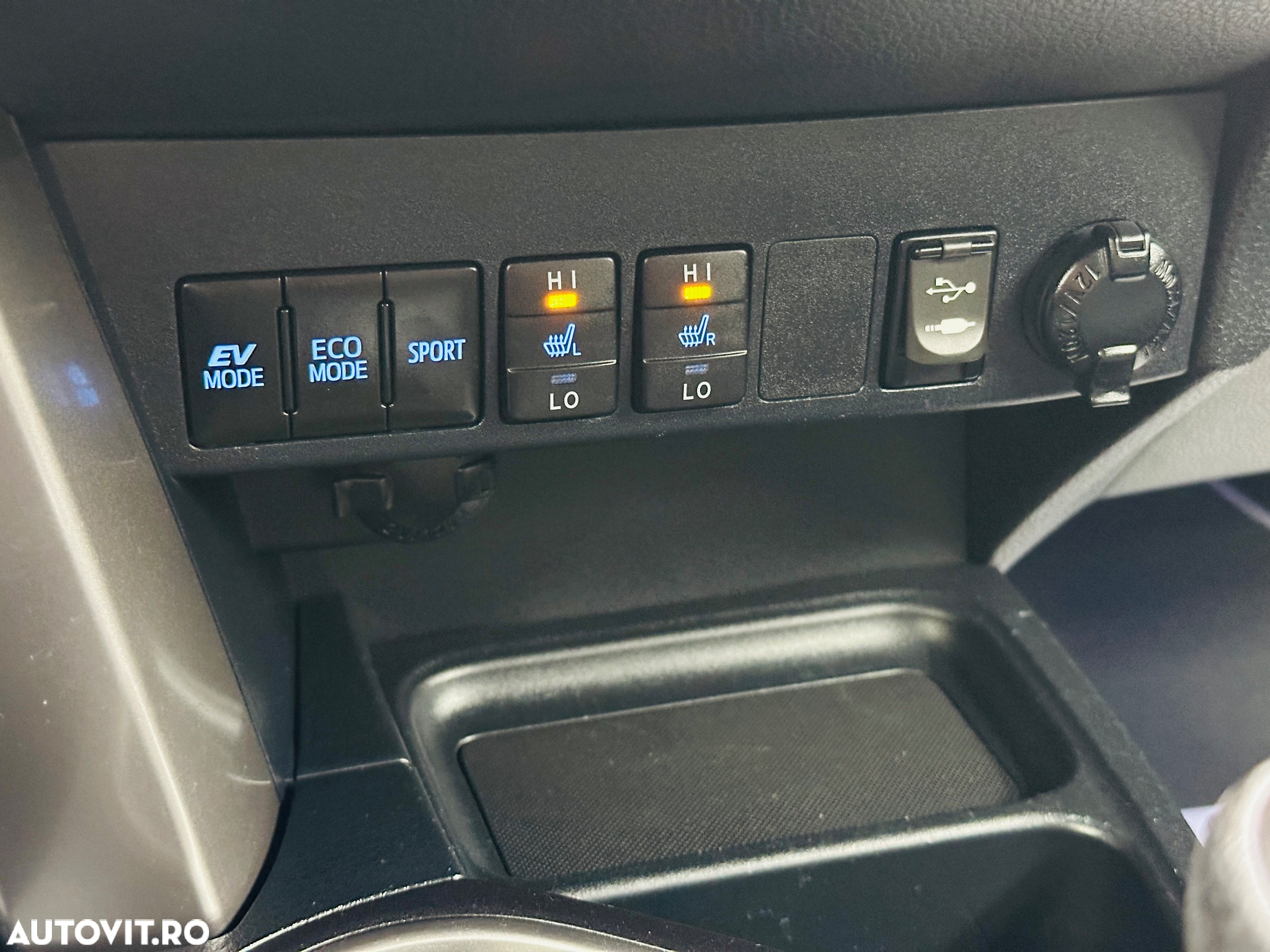 Toyota RAV4 2.5 VVT-i HSD 4x2 Executive - 25
